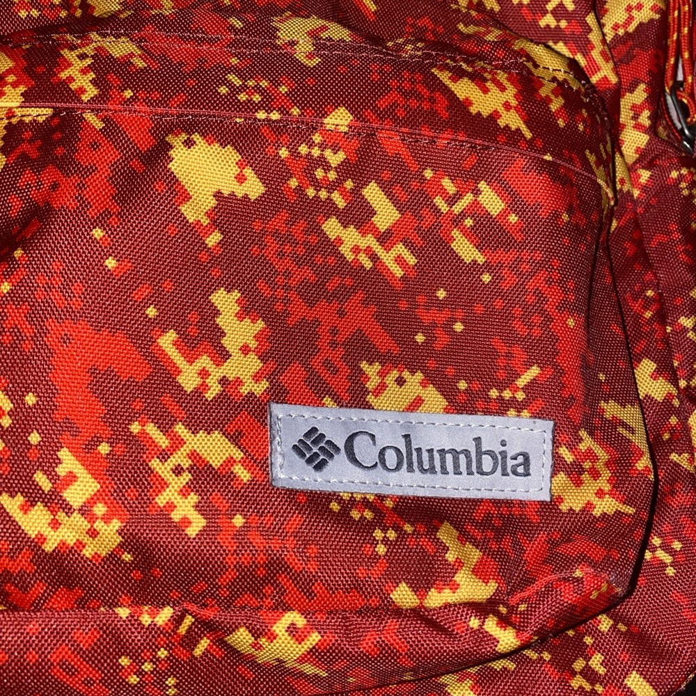 Columbia Lightweight Backpack Red Pixel Camo