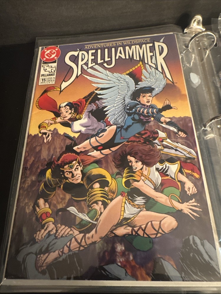 Comic Book Storage Binder With 11 Comics