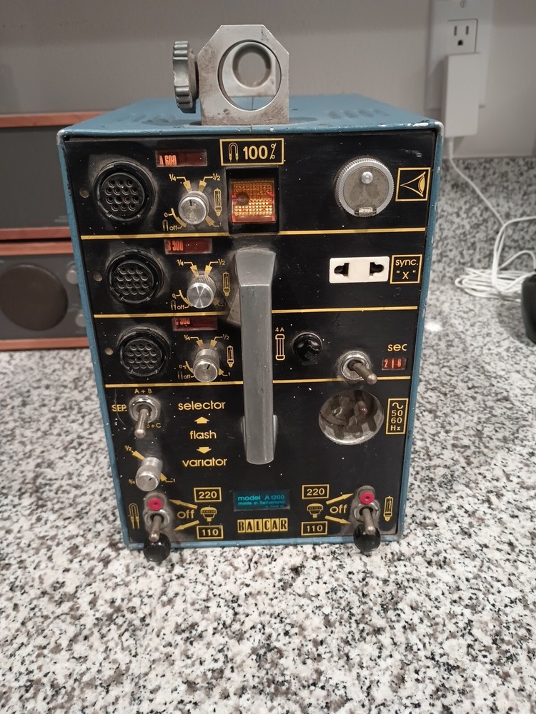 Bacar strobe pack Model A1200