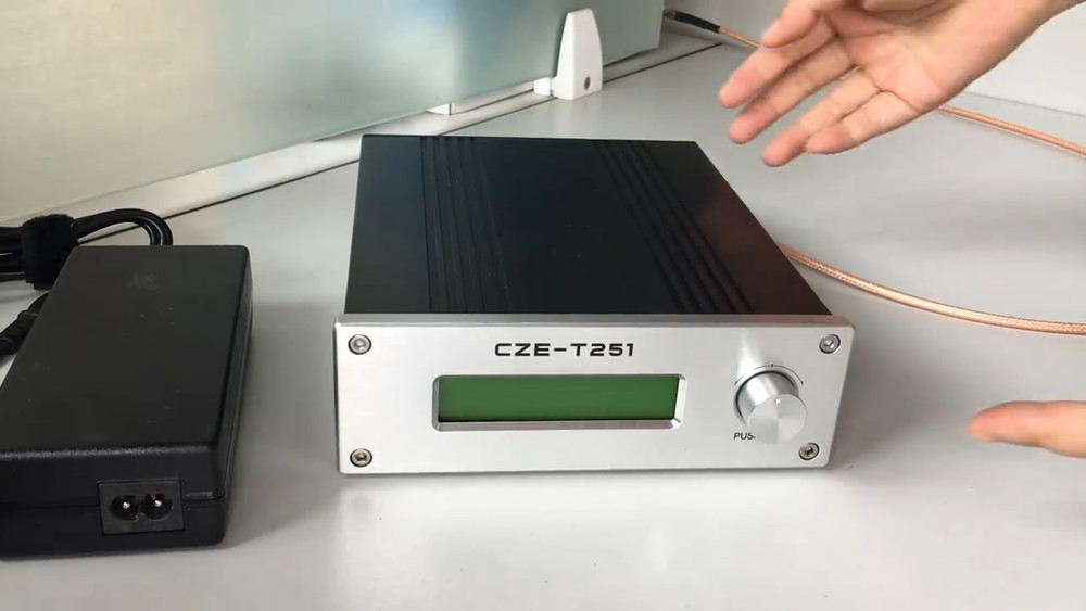 CZE-T251 FM transmitter stereo Professional broadcast adjustable 0-25W & Power