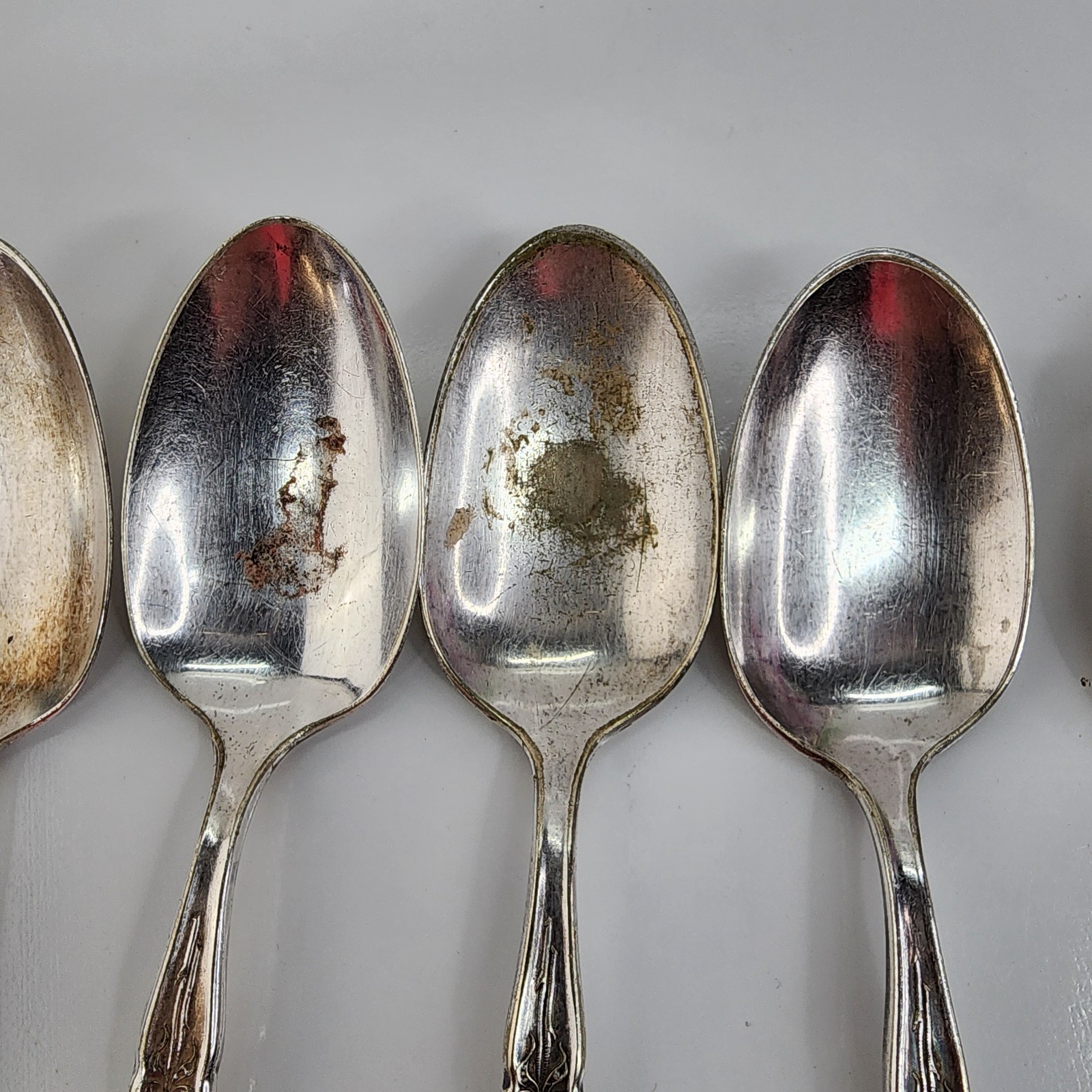 Wm Rogers (W.R.) Carnation 1908 Silverplate Dinner Spoons Set 6 Vintage Crafting