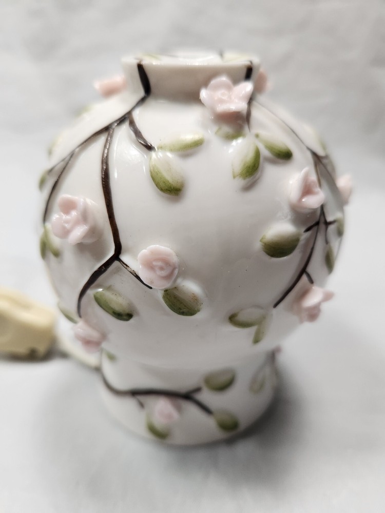 LW Irice Japan Perfume Night Light Porcelain Scent Diffuser Applied Tiny Flowers