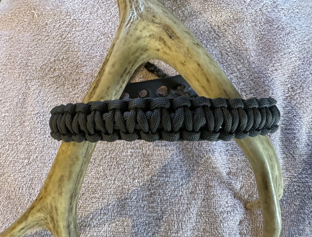 Charcoal Gray Bow Wtist Sling With Leather Yoke