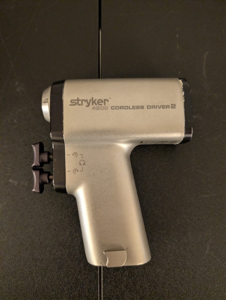 Stryker 4200 Cordless Driver 2 Handpiece Untested AS-IS