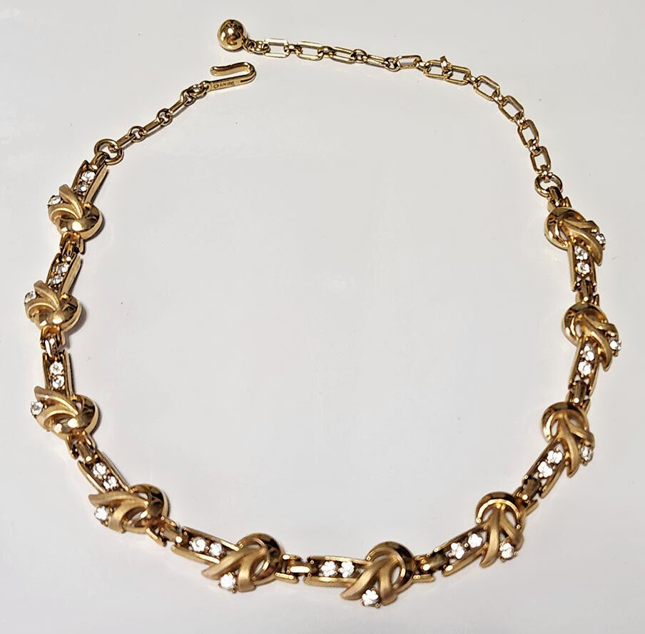 Trifari NECKLACE Vtg Choker Rhinestones 15.5" Adjustable 1960s Gold Tone SIGNED