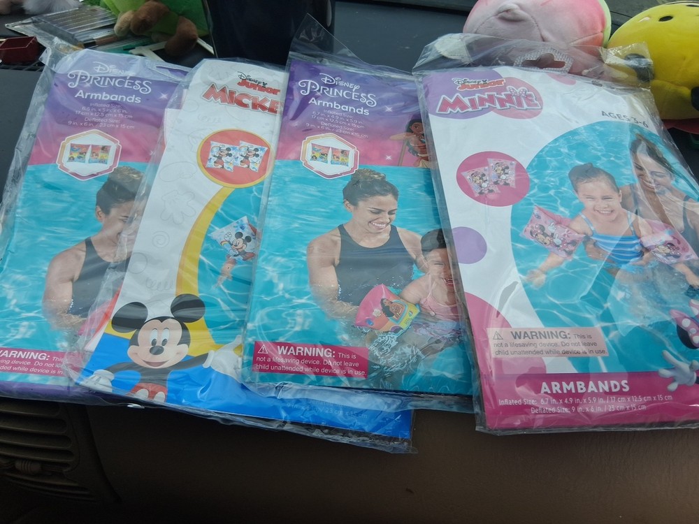 4x Disney Junior Pool Floats Sealed