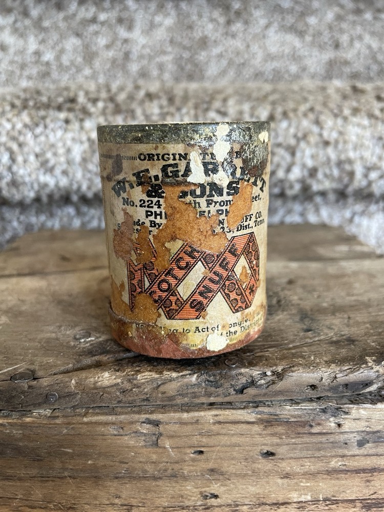 W.E. Garrett & Sons Scotch Snuff Container