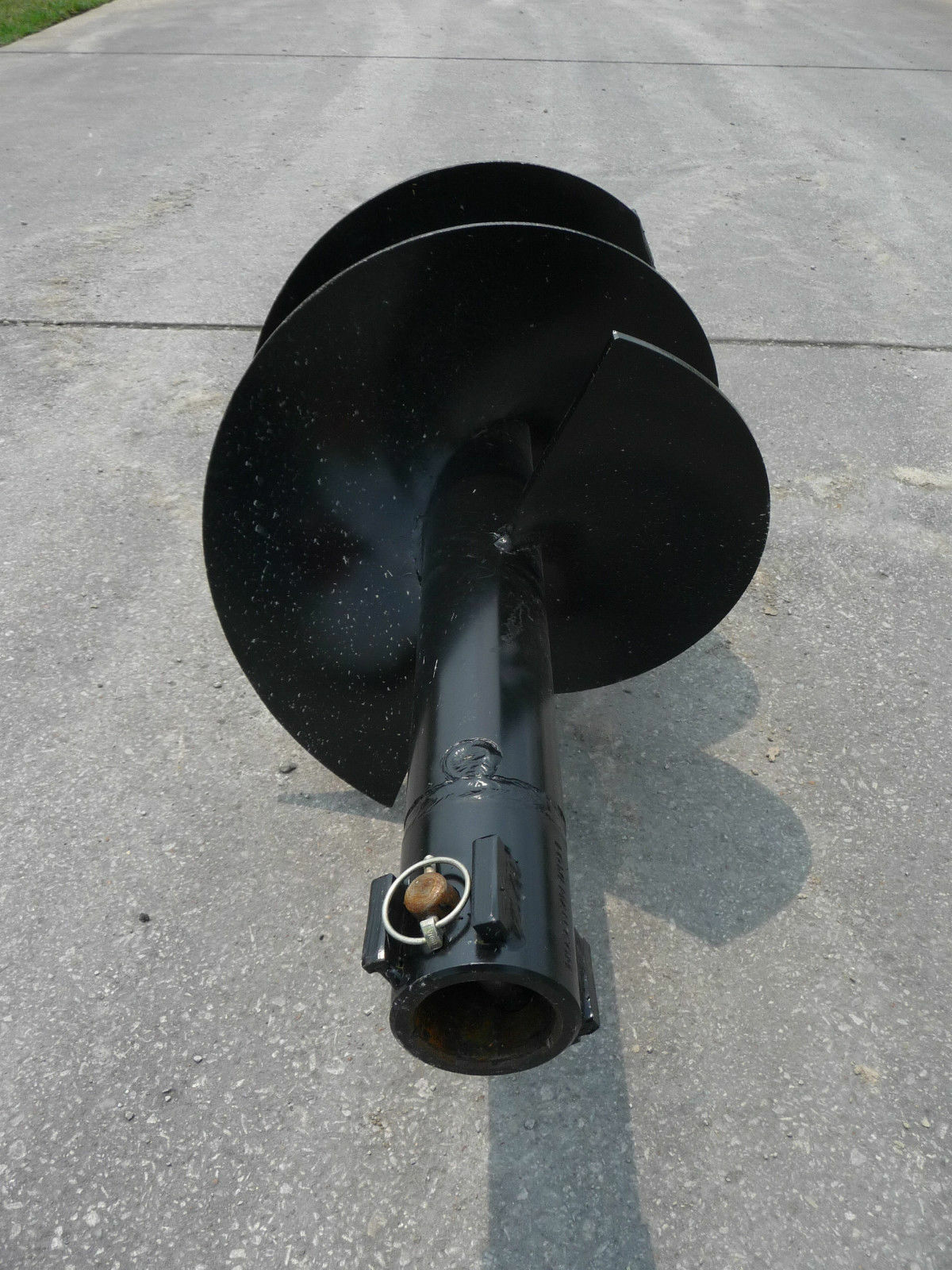 Lowe SQ-18-3 Skid Steer Auger Bit 18" Diameter, 2-9/16" Round Collar, 36" Tall