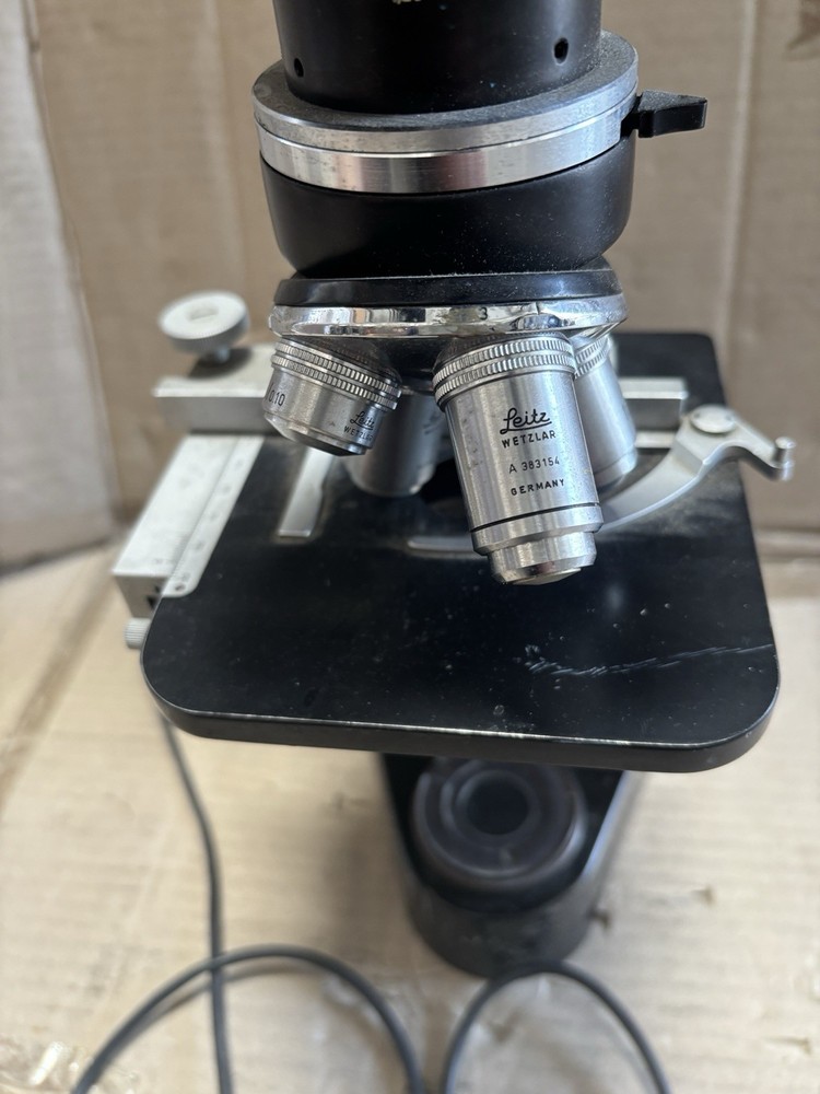 Ernst Leitz Wetzlar Microscope