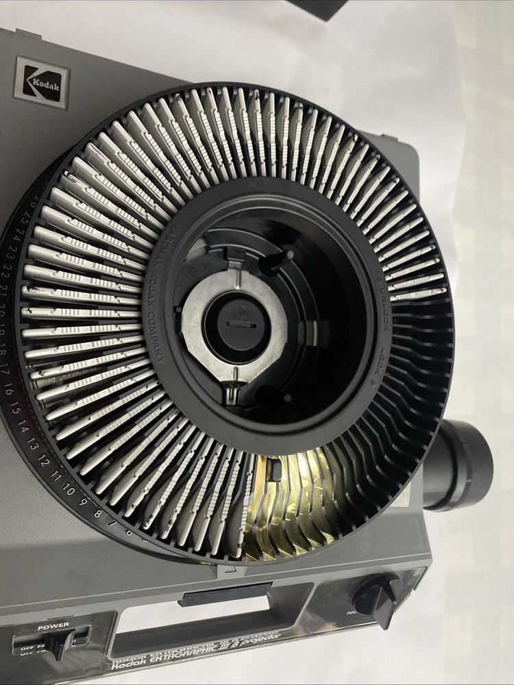 Kodak Ektagraphic III B Carousel Projector