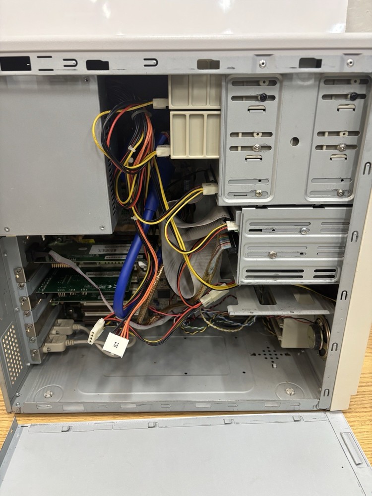 Vintage Desktop Tower PC ***Powers On