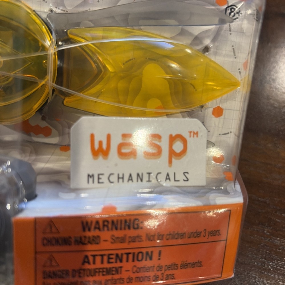 Hexbug Micro Robotic Creatures Mechanicals Wasp Yellow R/C Remote Control New
