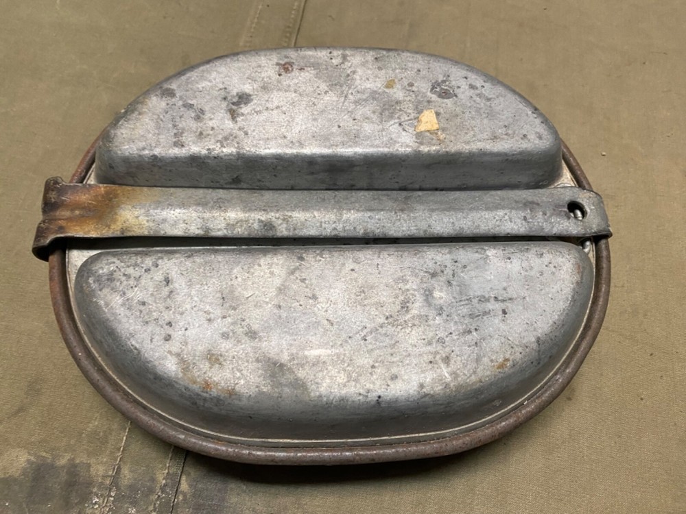 ORIGINAL WWII US ARMY M1942 MESS KIT, EARLY WAR VERSION- DATED 1942