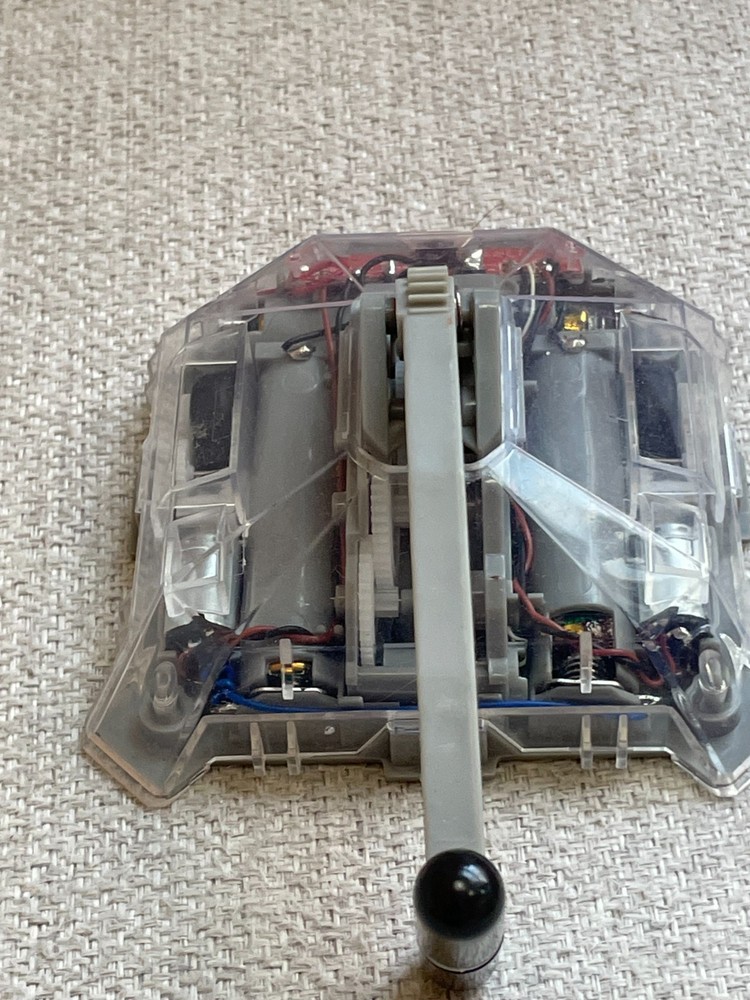 HEXBUG BATTLEBOTS BETA WITH REMOTE CONTROLLER TRANSPARENT RC ROBOT FIGURE READ