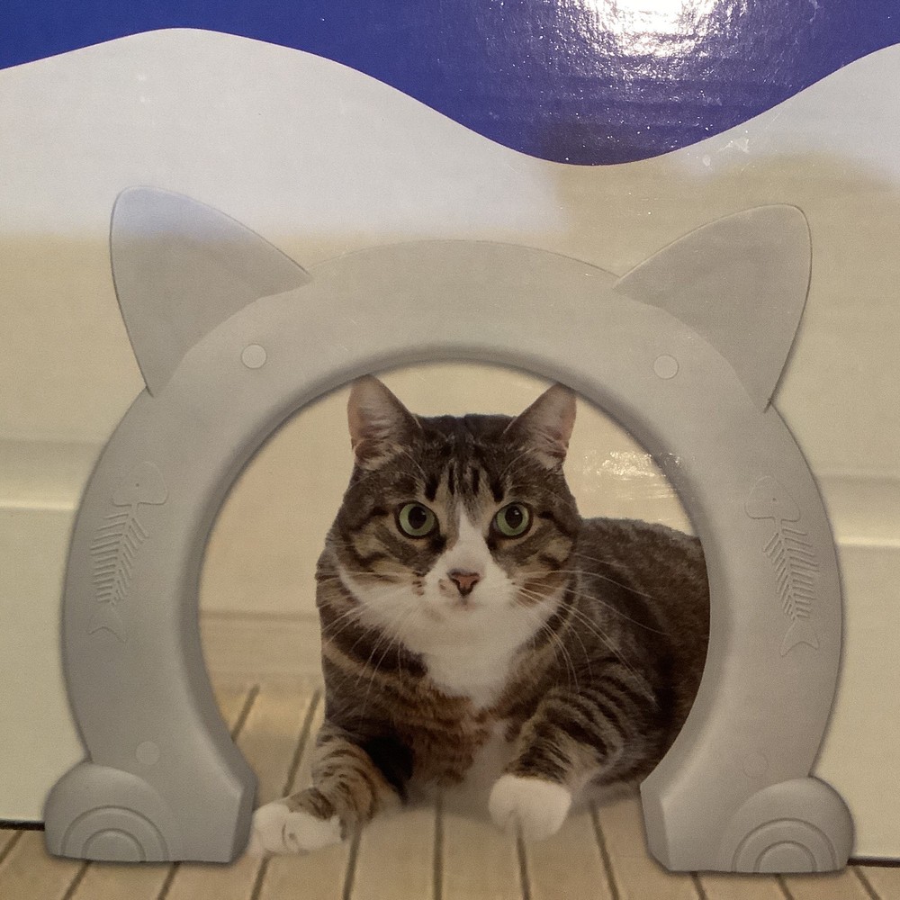 Ikuso Indoor Interior Cat Door White New in Box