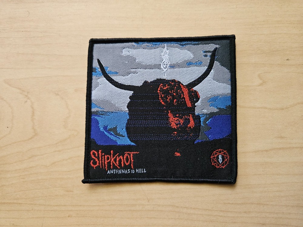 SLIPKNOT, ANTENNAS TO HELL, SEW ON BLACK BORDER WOVEN PATCH
