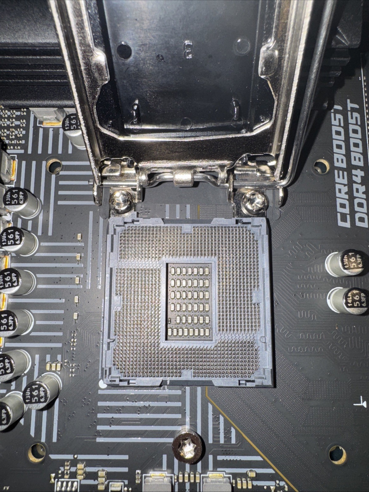 MSI Z590-A Pro Series LGA 1200 ATX Intel 10/11th Gen DDR4