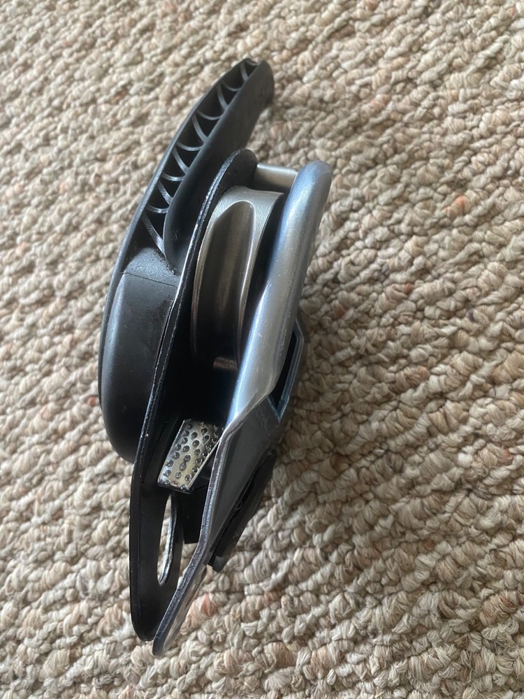 PETZL ID descender