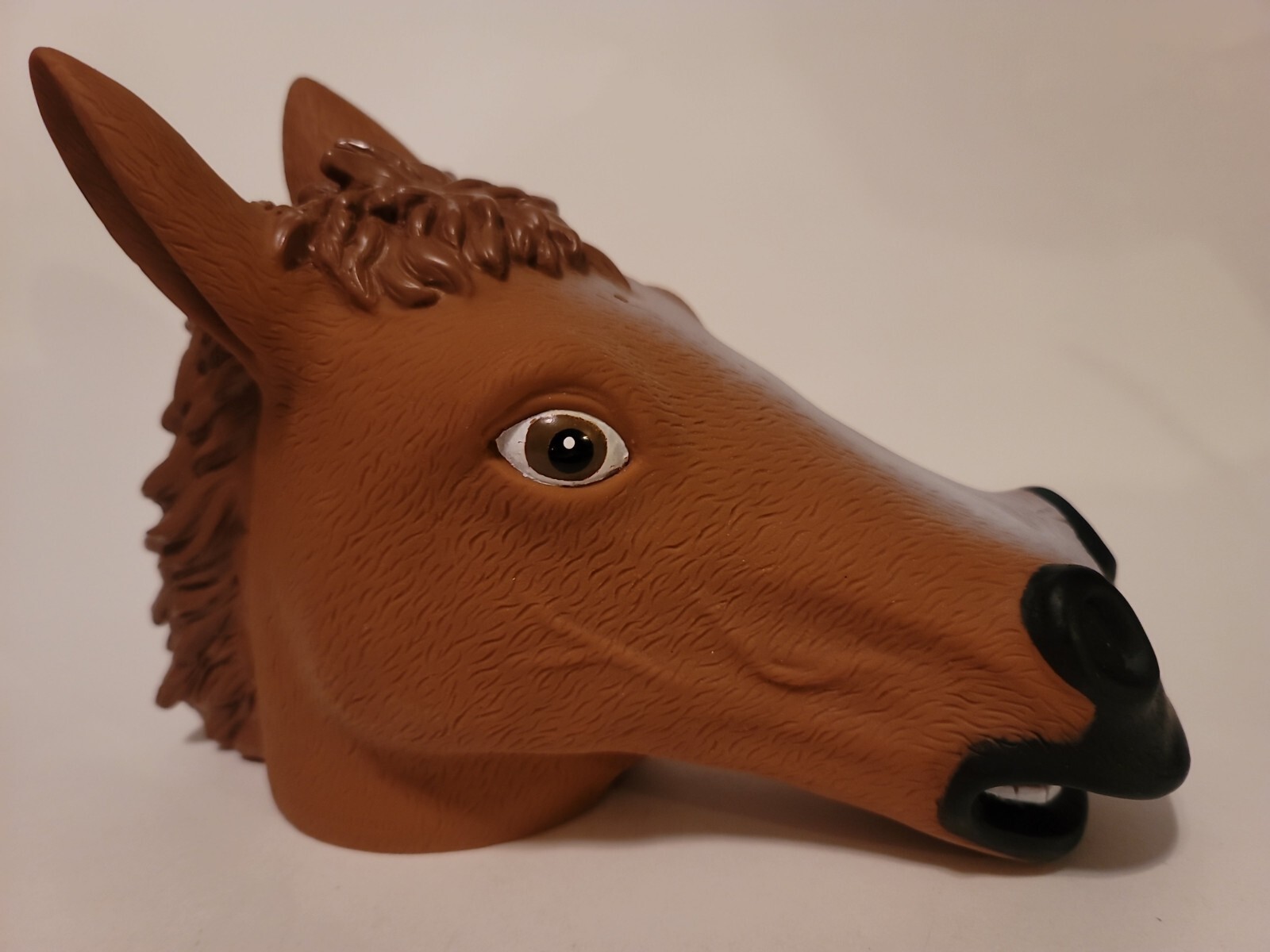 Squirrel Feeder NIB Horse Head Archie McPhee Accoutrements Big Head Animal