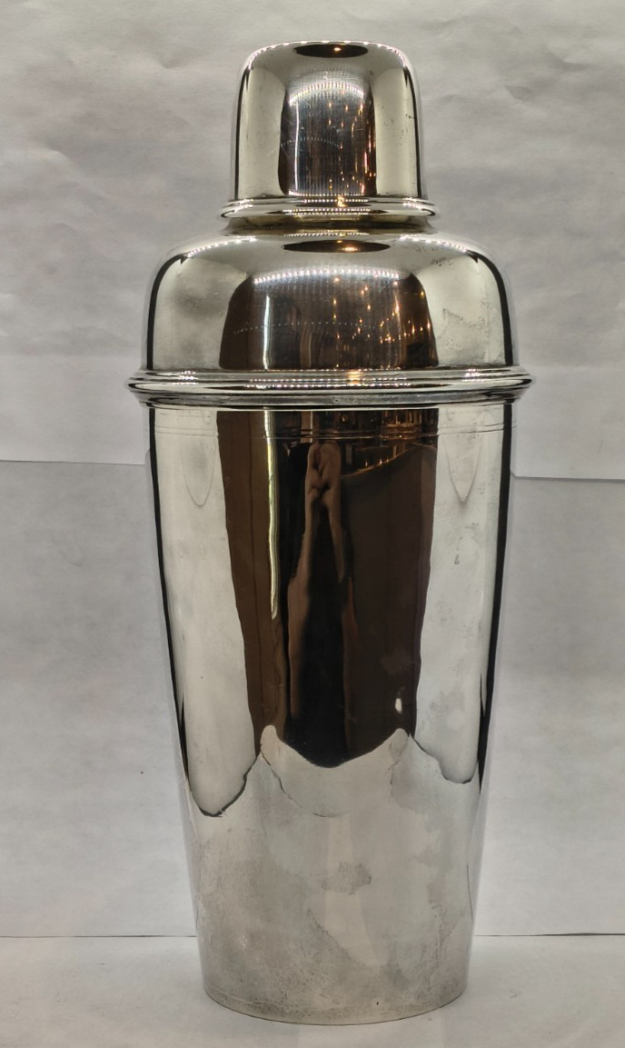 Tiffany & Co 3 Pint Sterling Silver Cocktail Shaker -30.9 Troy OZ / 10-7/8''