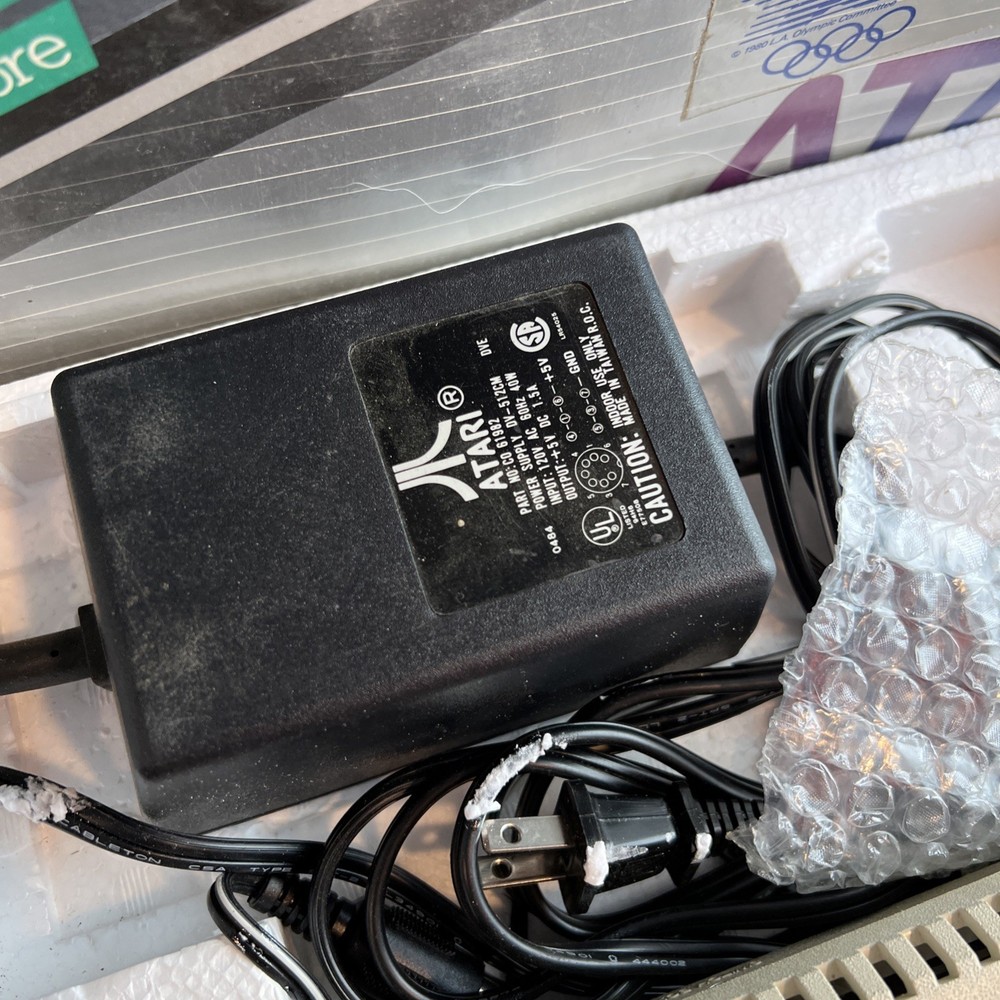 Atari 600XL Home Computer Tested Working Original Box Estate Fresh!