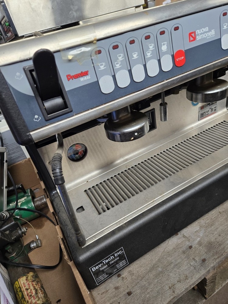 Nouva Simonelli Premier Maxi Espresso Machine