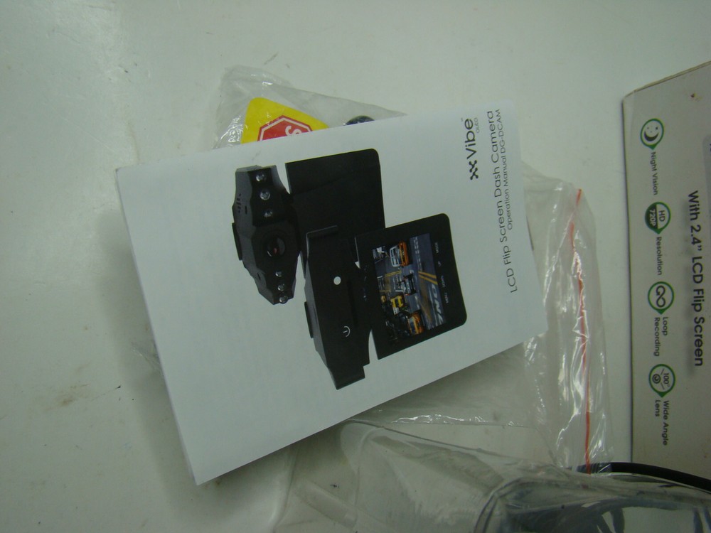 Vibe Auto Dash Camera 2.4” LCD Flip Screen Night Vision 720P Loop Recording