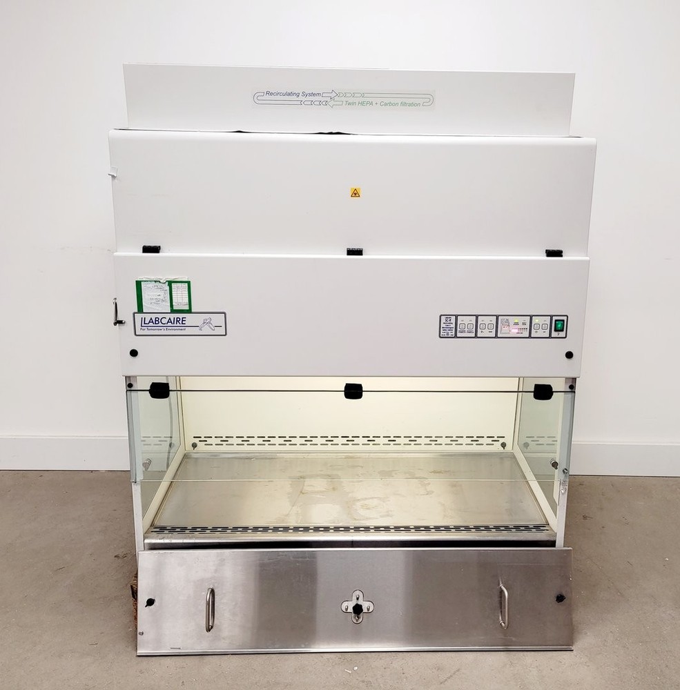 Labcaire Model SC12R Recirculating Class II Safety Cabinet Lab
