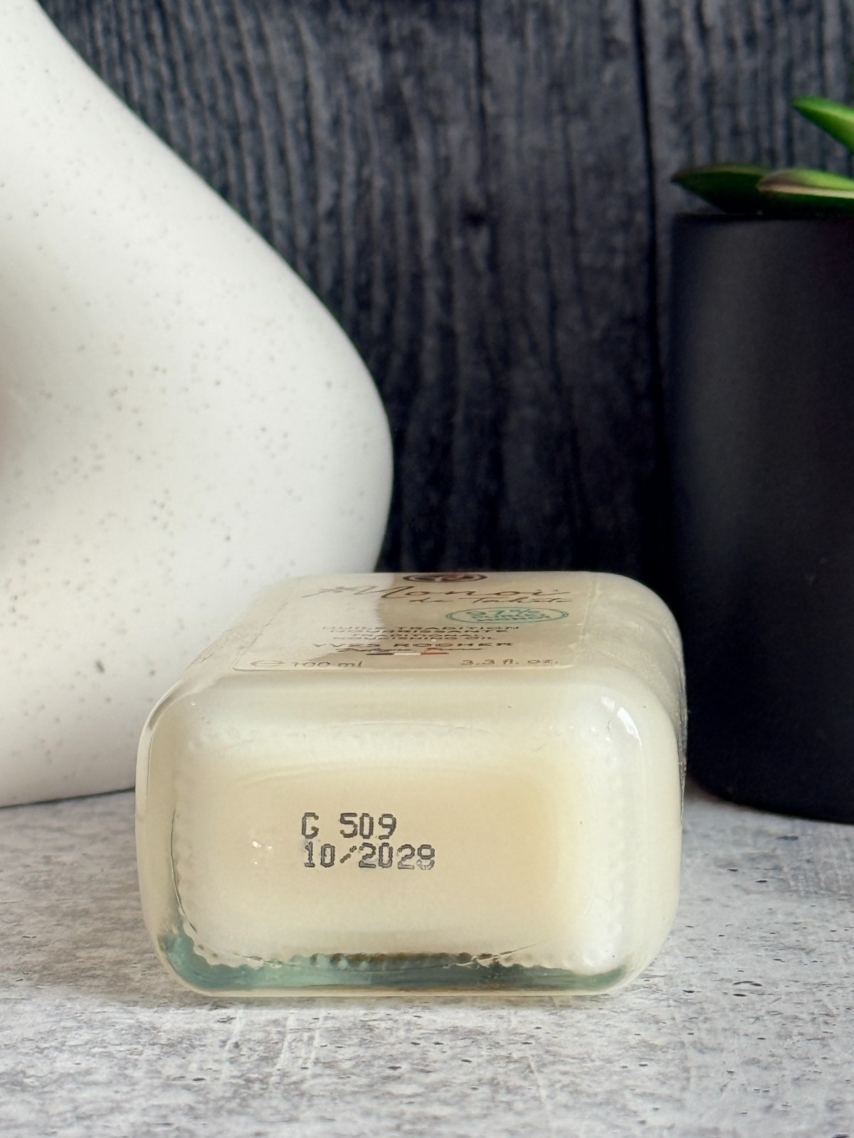 Yves Rocher Monoi de Tahiti Traditional Nourishing Oil 100ml 3.3oz - Brand New