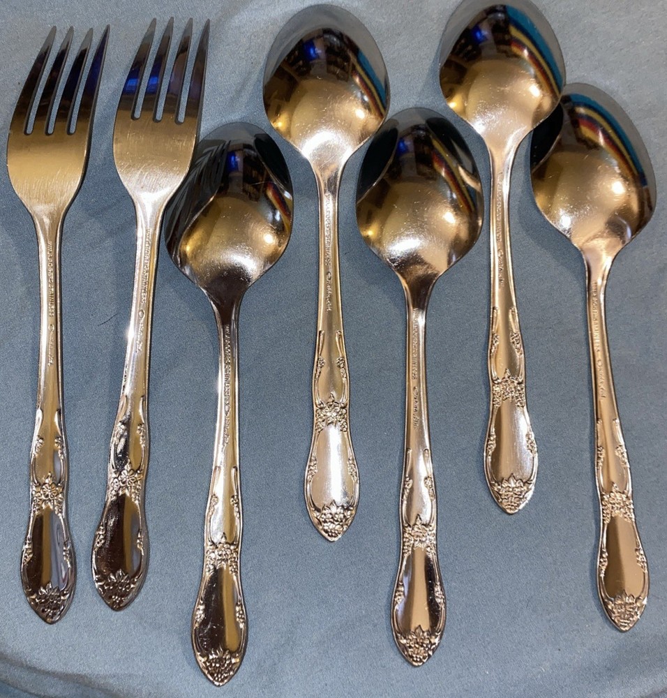 Wm A. Rogers Silver Oneida LTD Silverware Flatware 7pcs 5 Spoons 2 Forks GUC