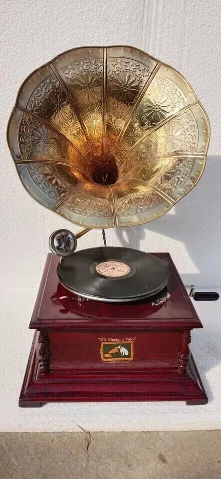 Antique Gramophone, Fully Functional Working Phonograph, win-up record player