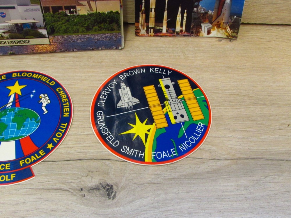 Kennedy space centre vistors guide book,leaflet and stickers bundle