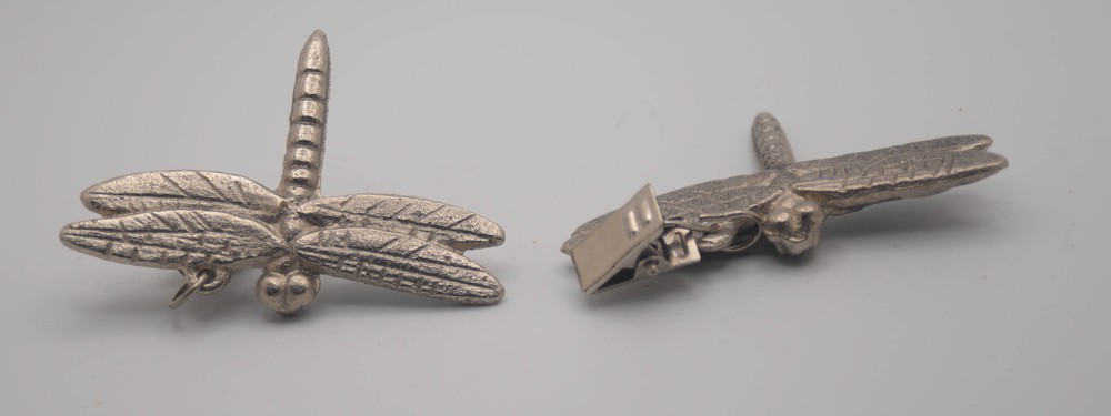 8 Dragonfly Clip On Tablecloth Weights