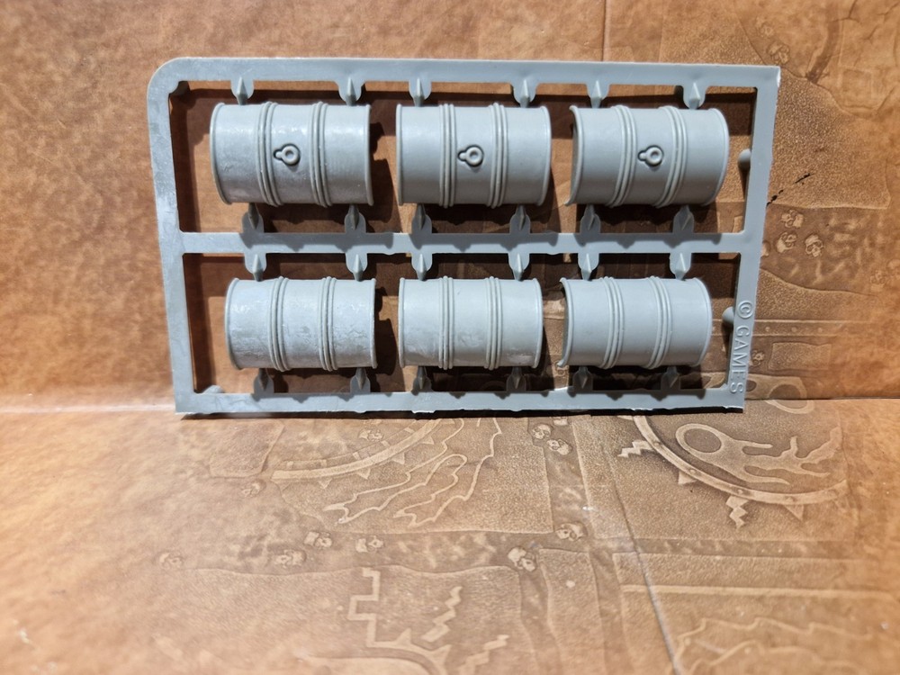 Warhammer 40k OOP Oil Drum/ Barrel Terrain