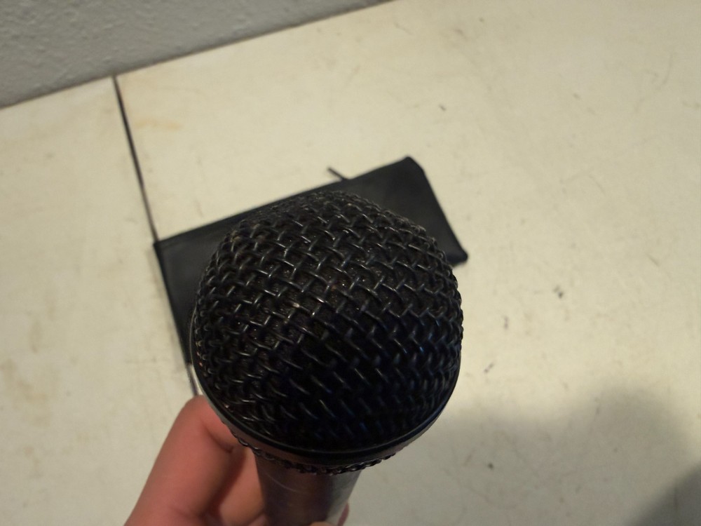 Fender P-51 Microphone in Shure Case