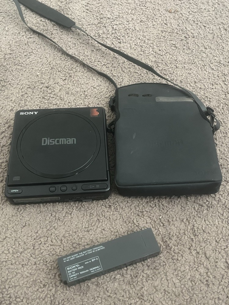 Sony Compact Disc Player D-4 Untested