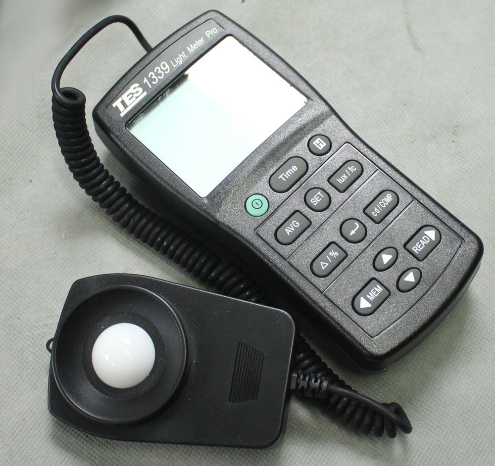 Klinger TES-1339 Digital Light Meter Luminous Tester with Dual Display