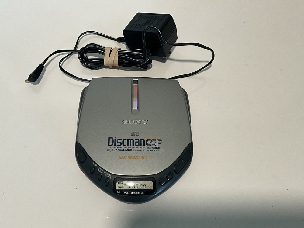 Sony Discman D-E301 ESP Digital Mega Bass CD Compact Player AC Adapter Tested