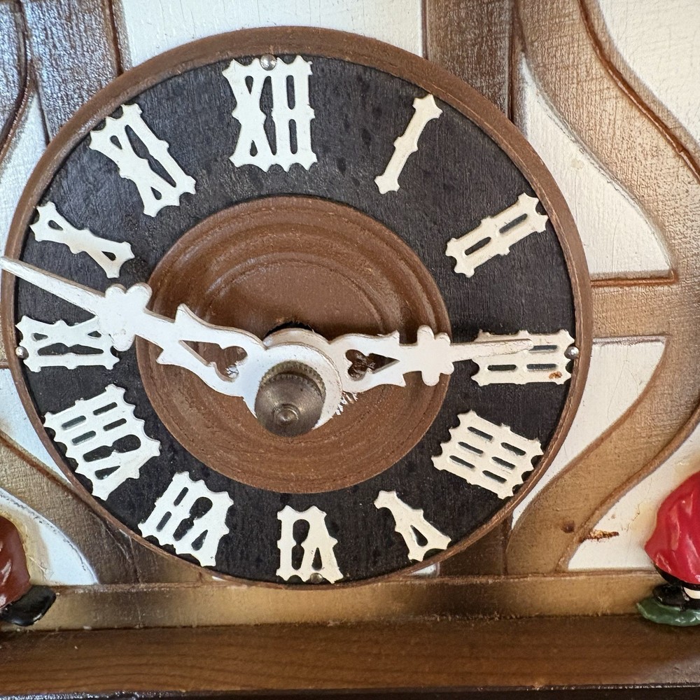 German Cuckoo Clock No Weights Or Pendulum