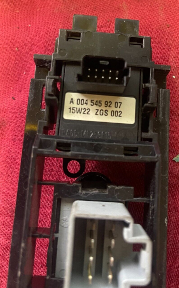 FREIGHTLINER , A 004 545 92 07 ELEC SWITCH DOOR PANEL WINDOWS,LOCKS, MIRRORS