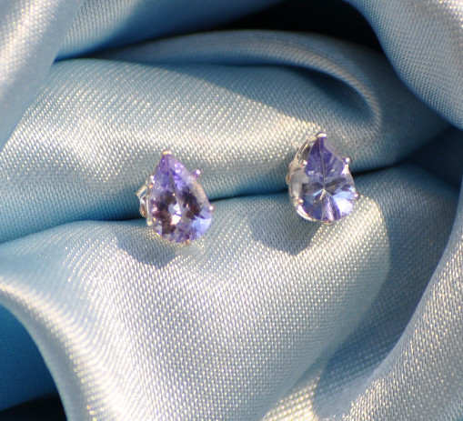 ONE PAIR 6mm x 4mm PEAR SHAPED TANZANITE .925 STERLING SILVER STUDS