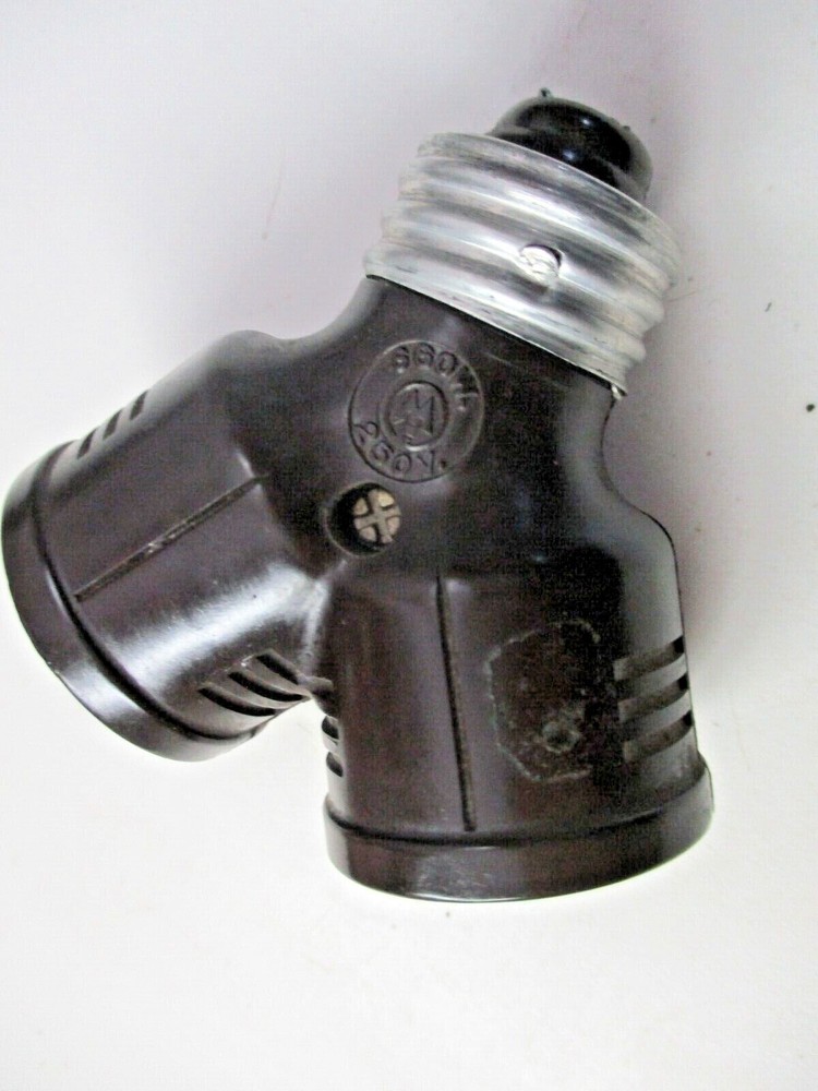 M Ribbed Brown Bakelite Light Bulb Dual Socket Medium Base Adapter MCM Vintage