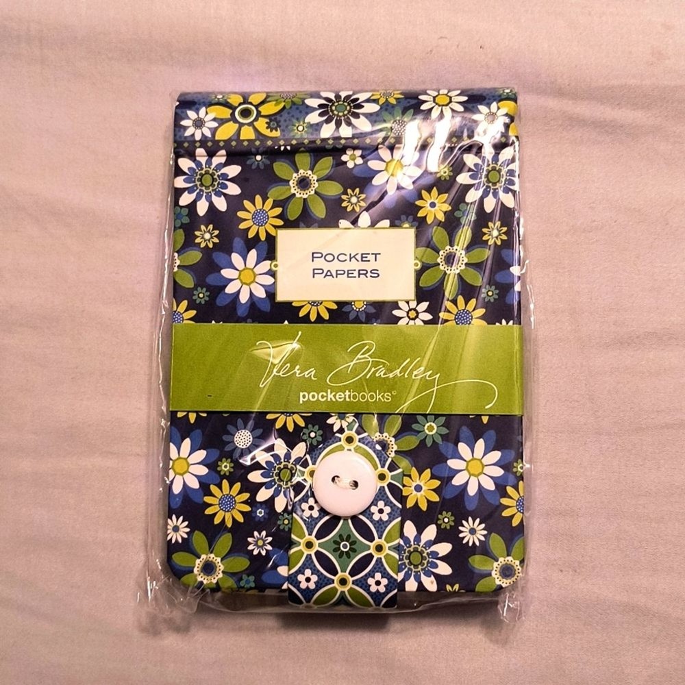 Vera Bradley Daisy Daisy Pocket Papers