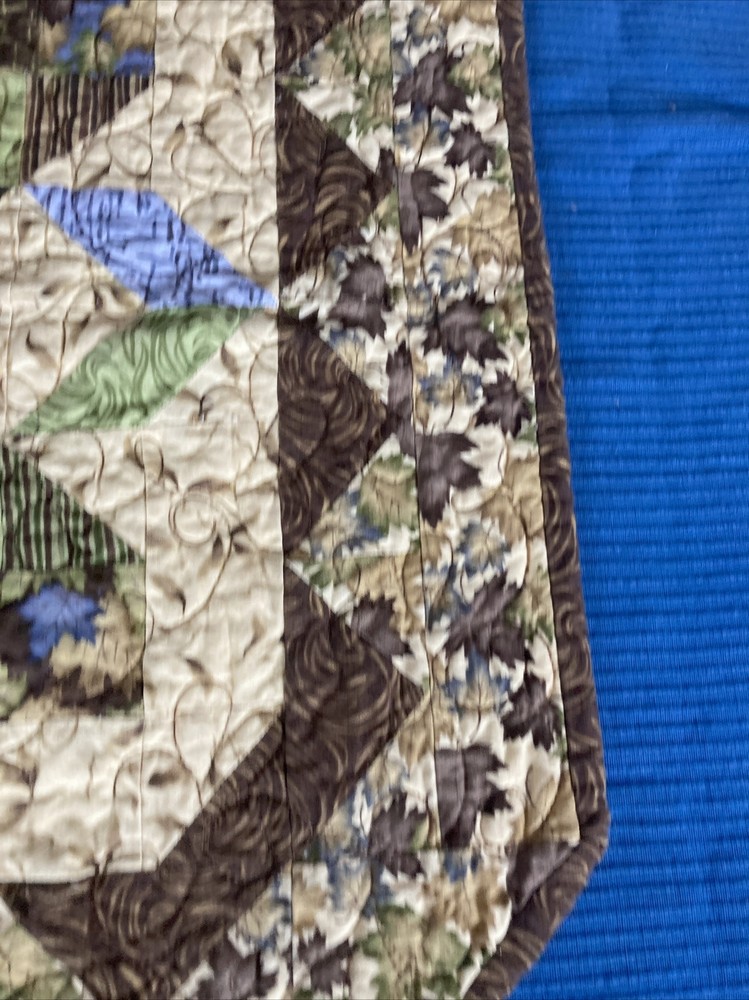 Summer Thyme quilt pattern by This & That for Checkers 23”x23”