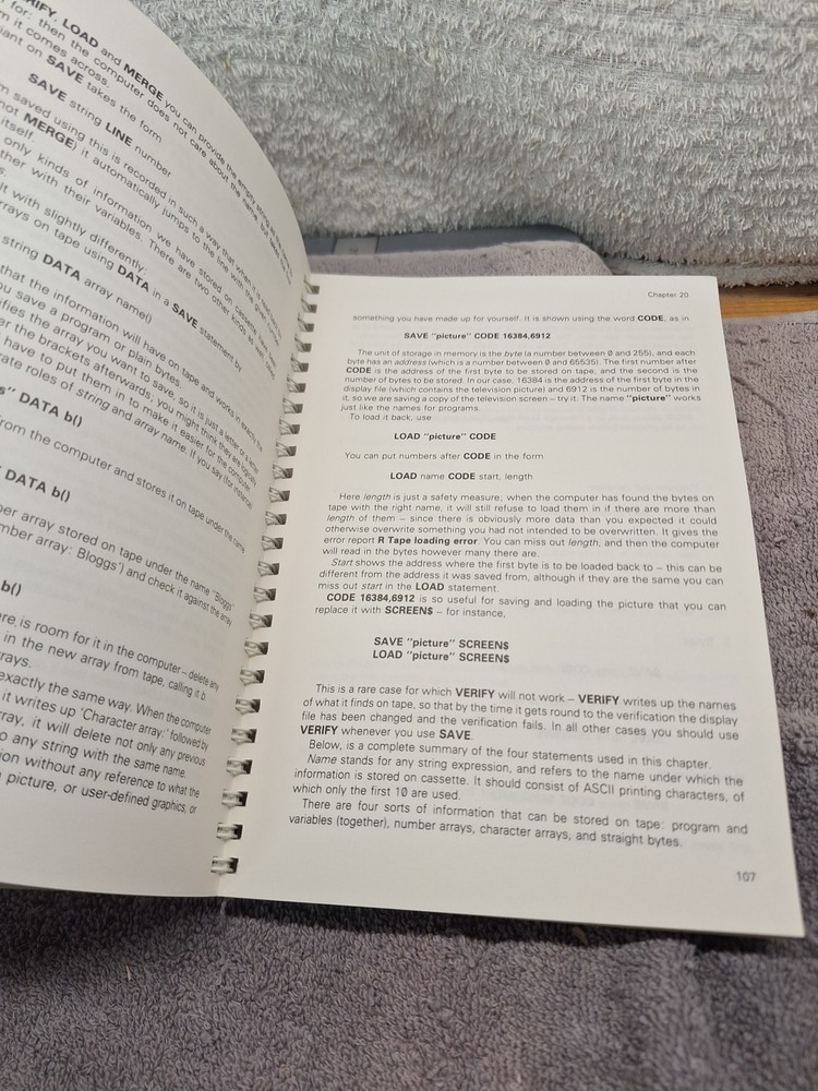 Sinclair ZX Spectrum Basic Programming Manual 1982 Third Edition Wicks