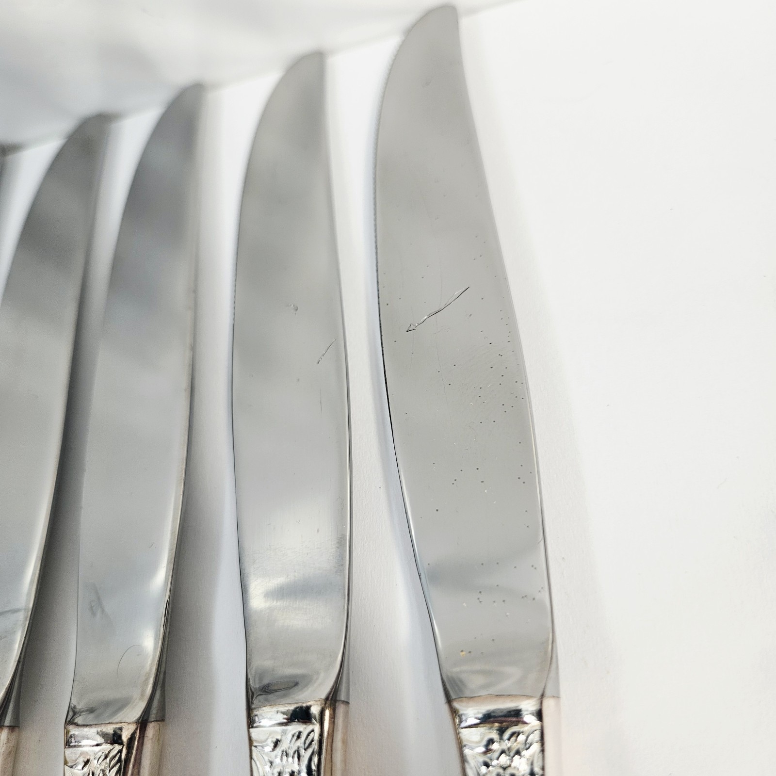 66 pc International Silverplate Abbey Rose Full Service for 12 + 6 Serving Korea