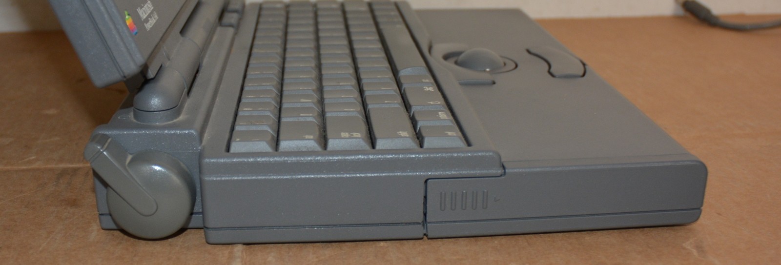 Apple Macintosh Powerbook 140 Vintage Laptop OS 7