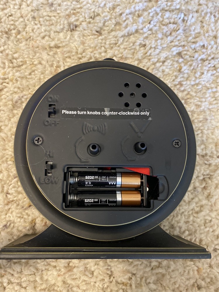 Alarm Clock Metallic Alarm Clock Night Light Snooze Function Volume Adjustable