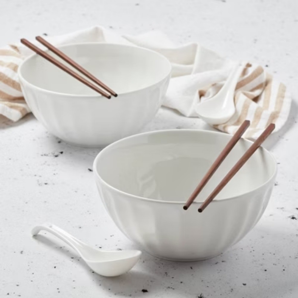 Stoneware, Dishwasher & Microwave Safe, 136oz Capacity
