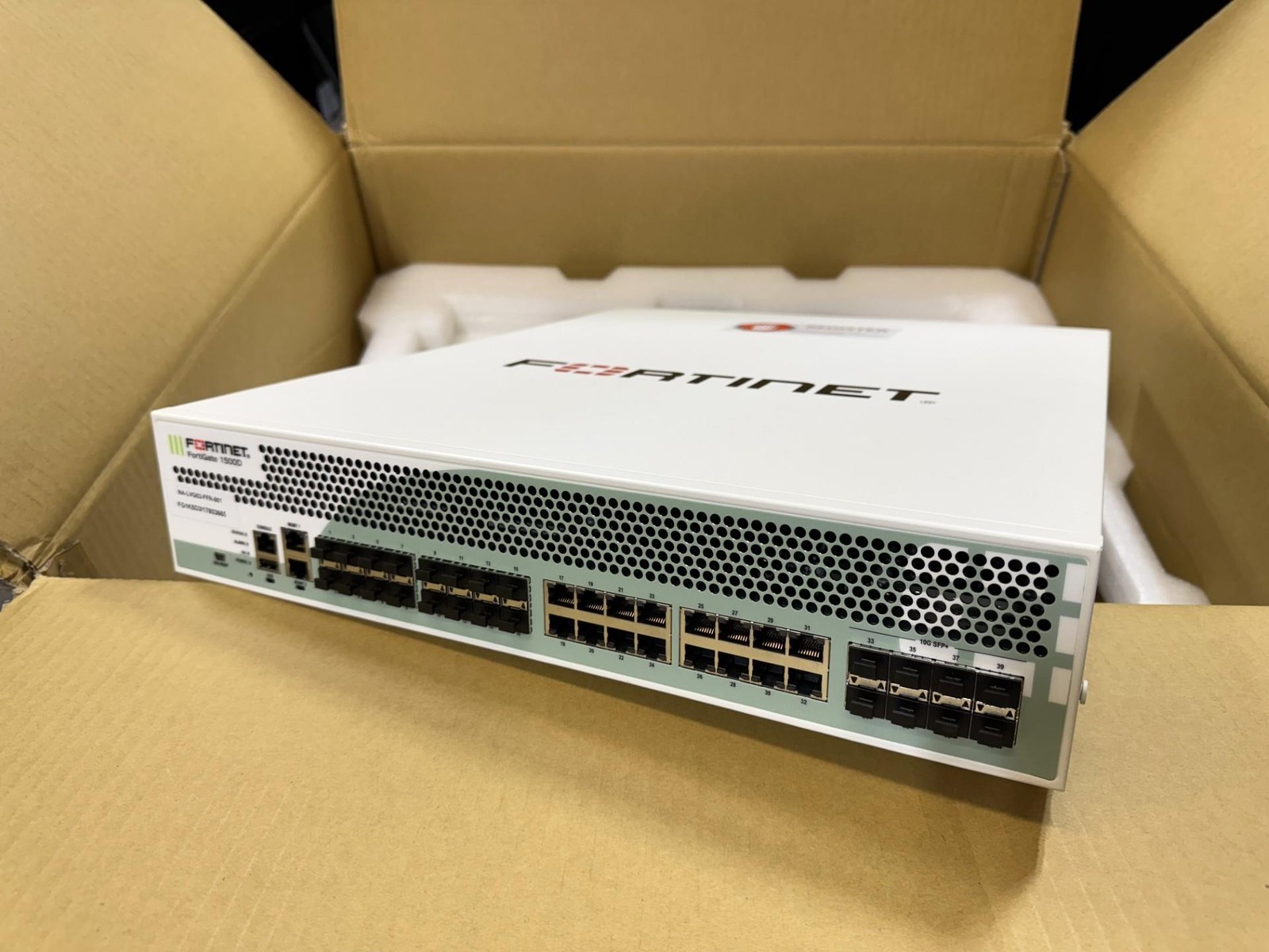 Fortinet FortiGate 1500D Firewall 80Gbps 10GbE High-Speed Enterprise Security